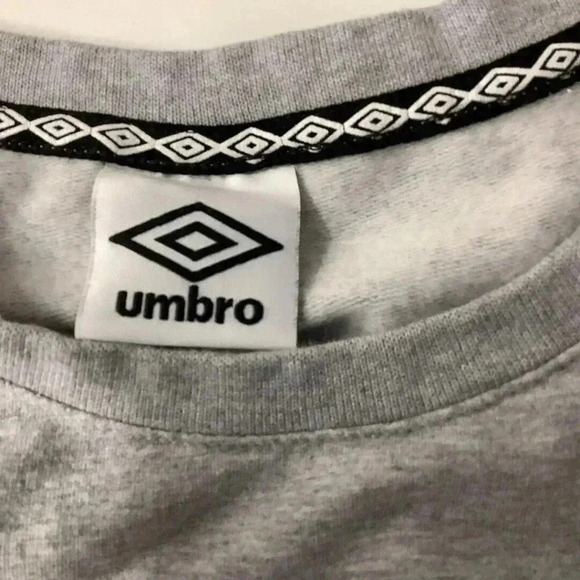 Umbro Grey Crop Size XXL Sweatshirt. Preowned - Picture 6 of 6